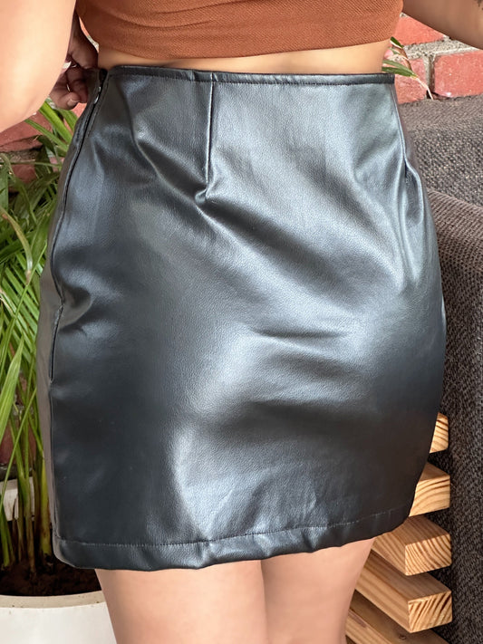 TANDUL Women Stunning Black Leather Skirt
