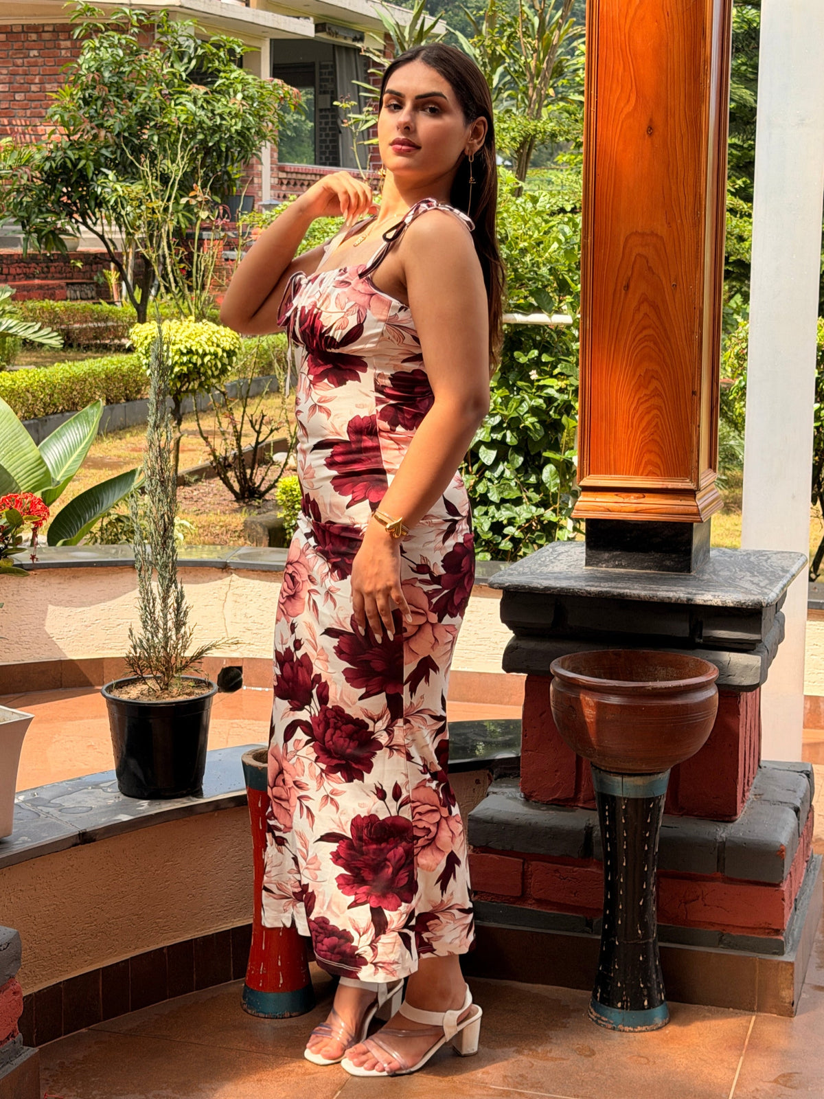 TANDUL Women Pretty Floral Bodycon Dress