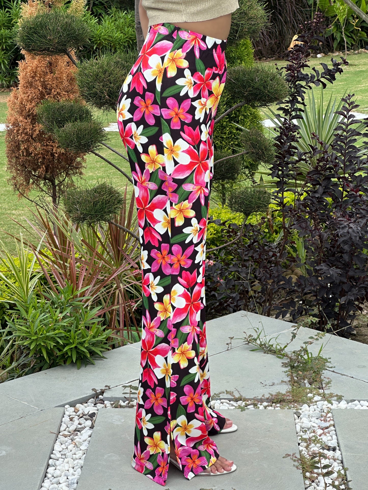 TANDUL Women Stunning Floral Printed Trouser