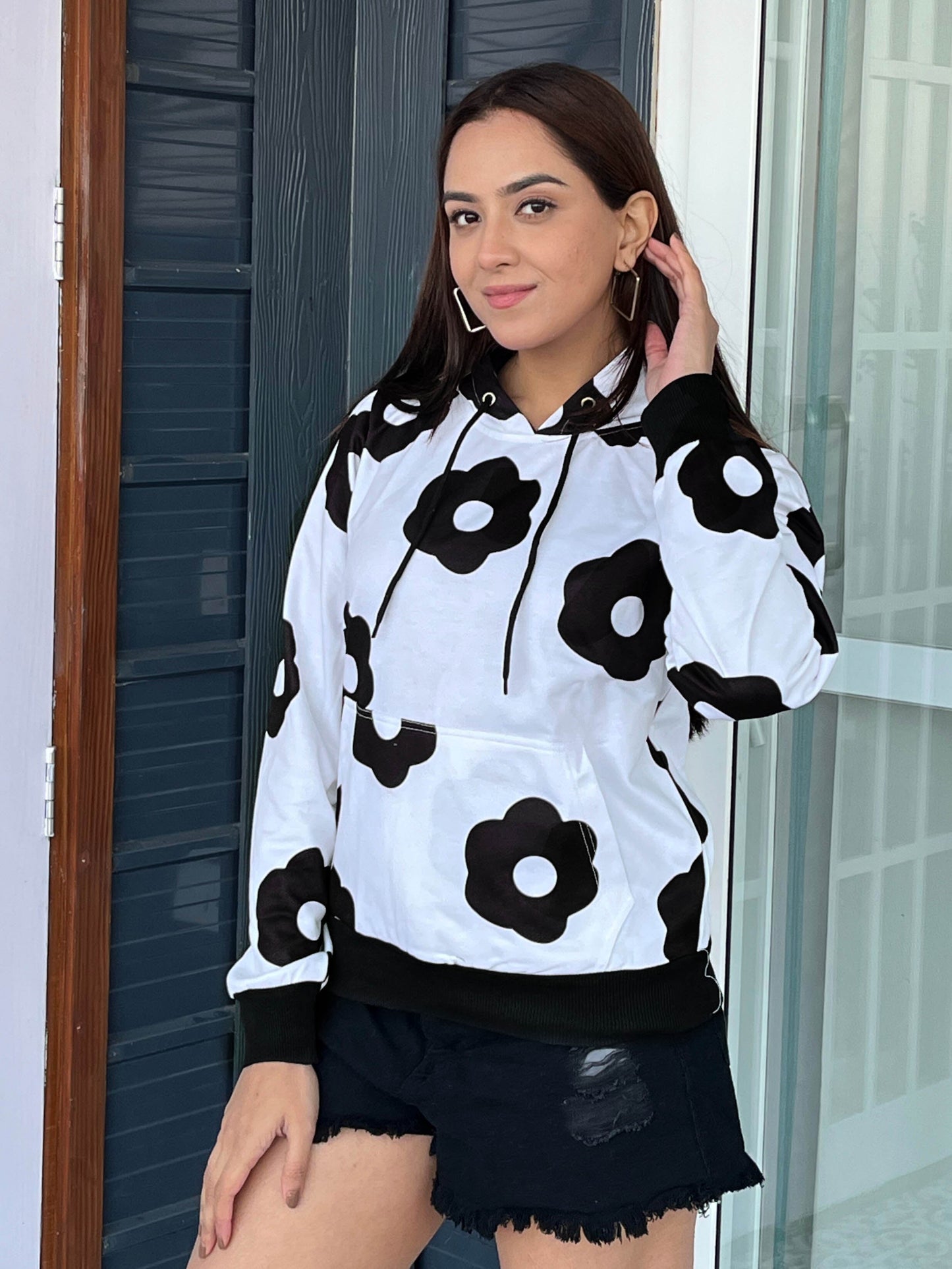 TANDUL Women Black and White Floral Hoodie
