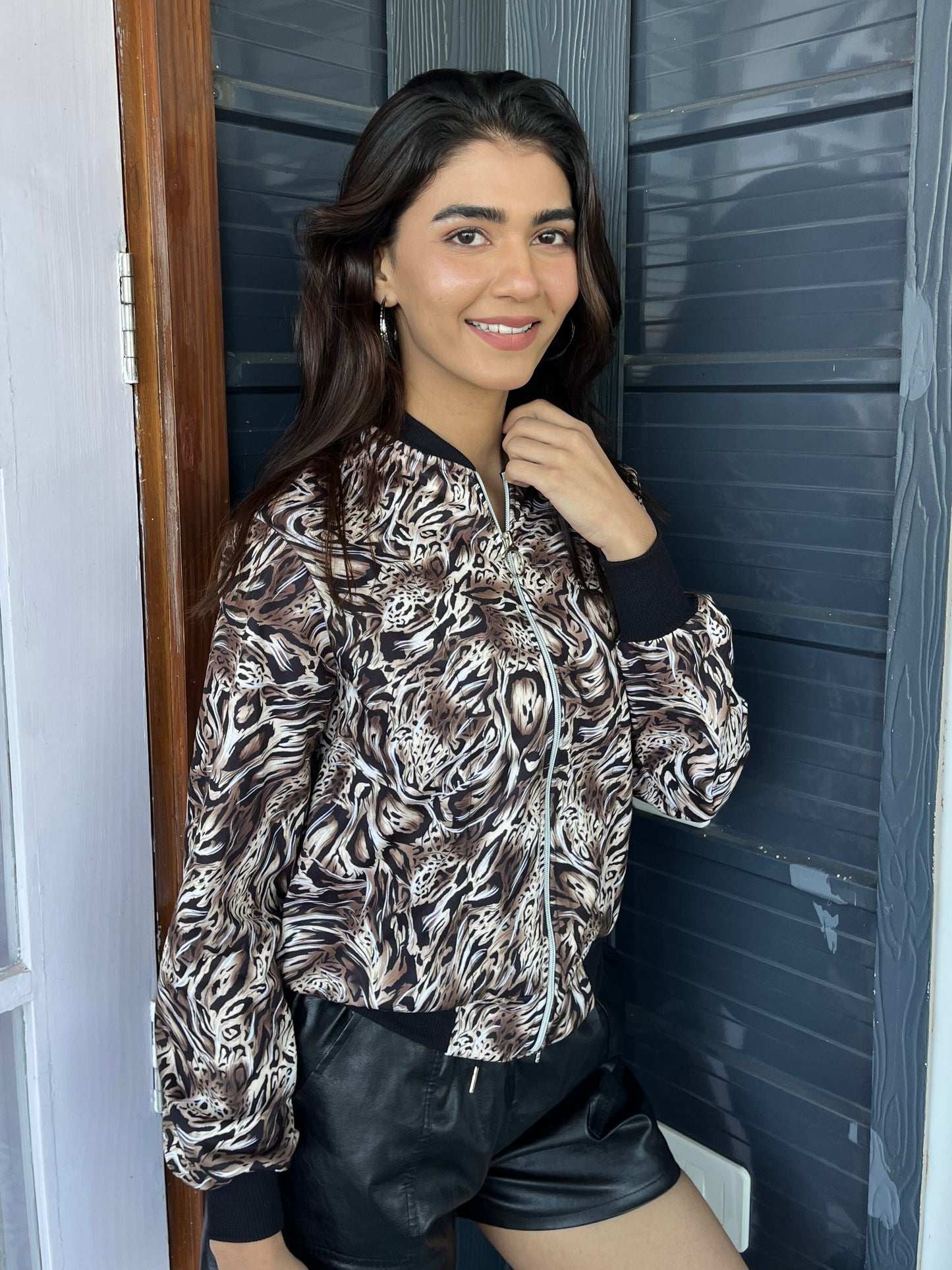 TANDUL Women Stylish Animal Patterned Jacket