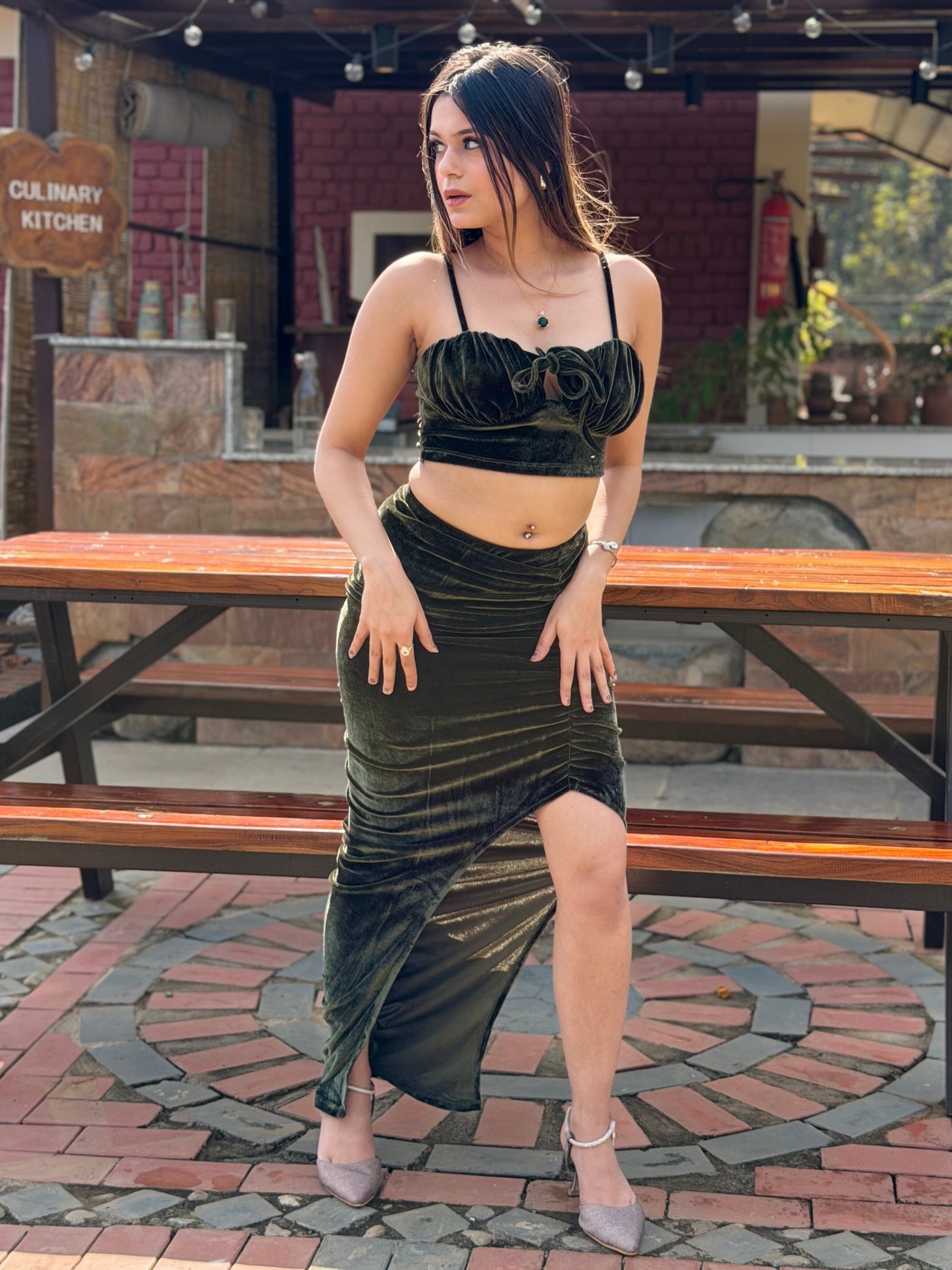 TANDUL Women Exquisite Green Velvet Co-ord Set