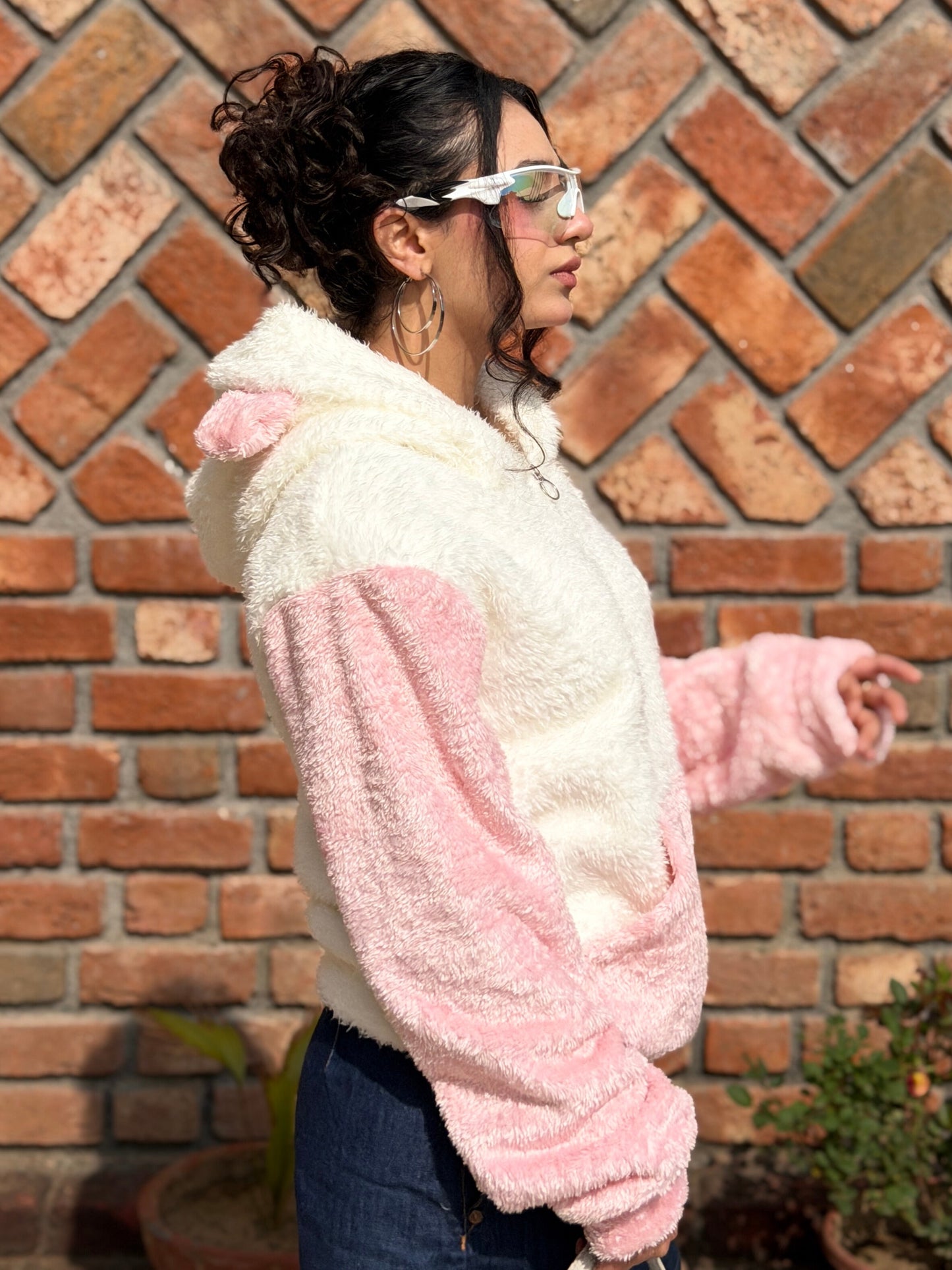 TANDUL Women Solid White and Pink Fur Hoodie