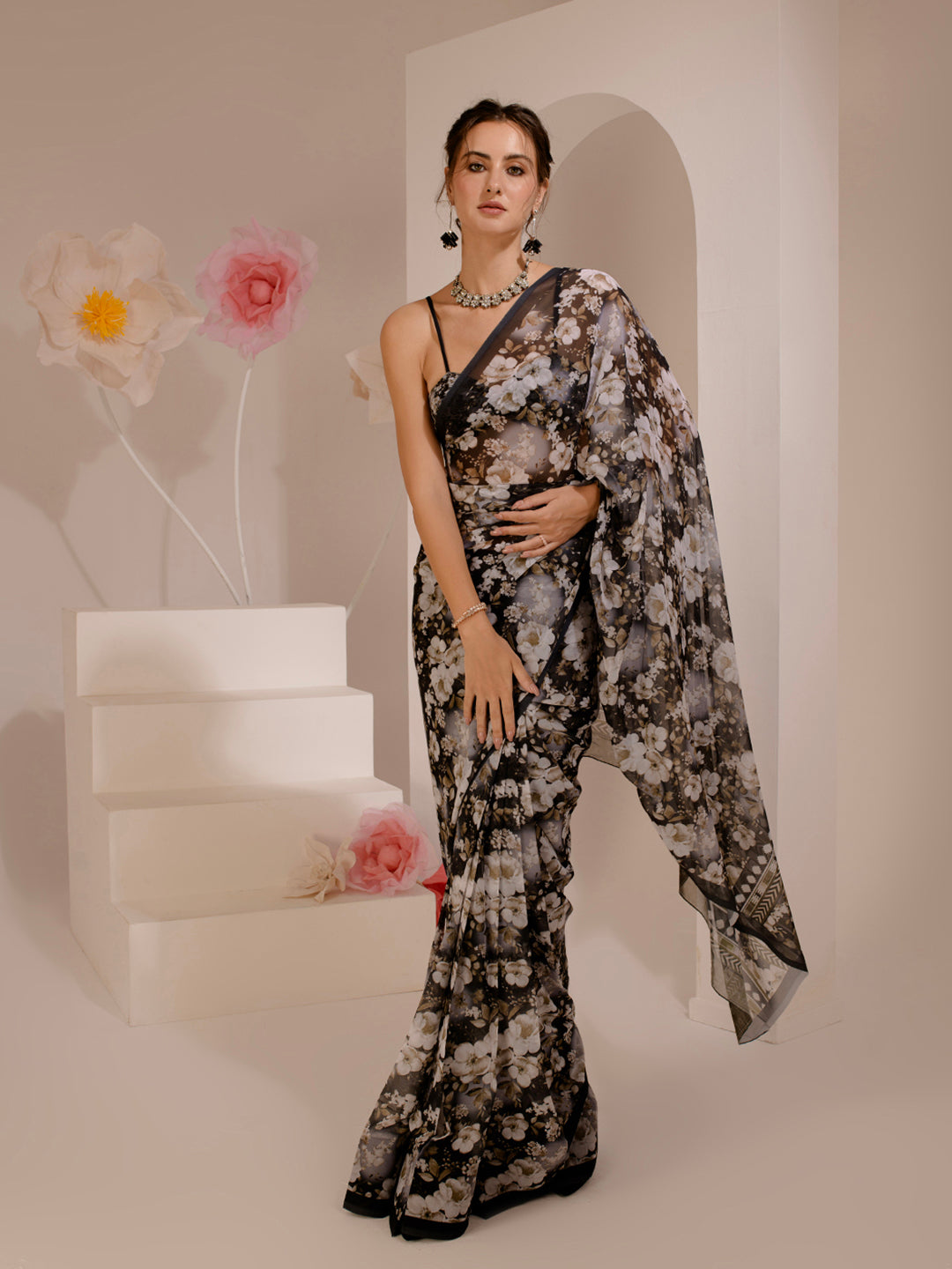 ELTIRE Exquisite Printed Bollywood Style Georgette Saree