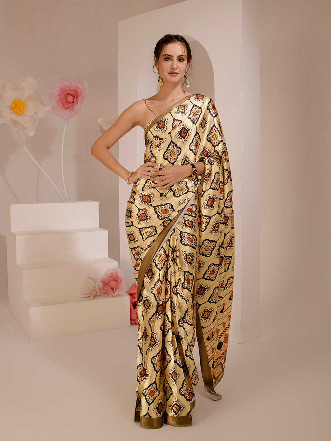 ELTIRE Exquisite Printed Yellow Satin Saree