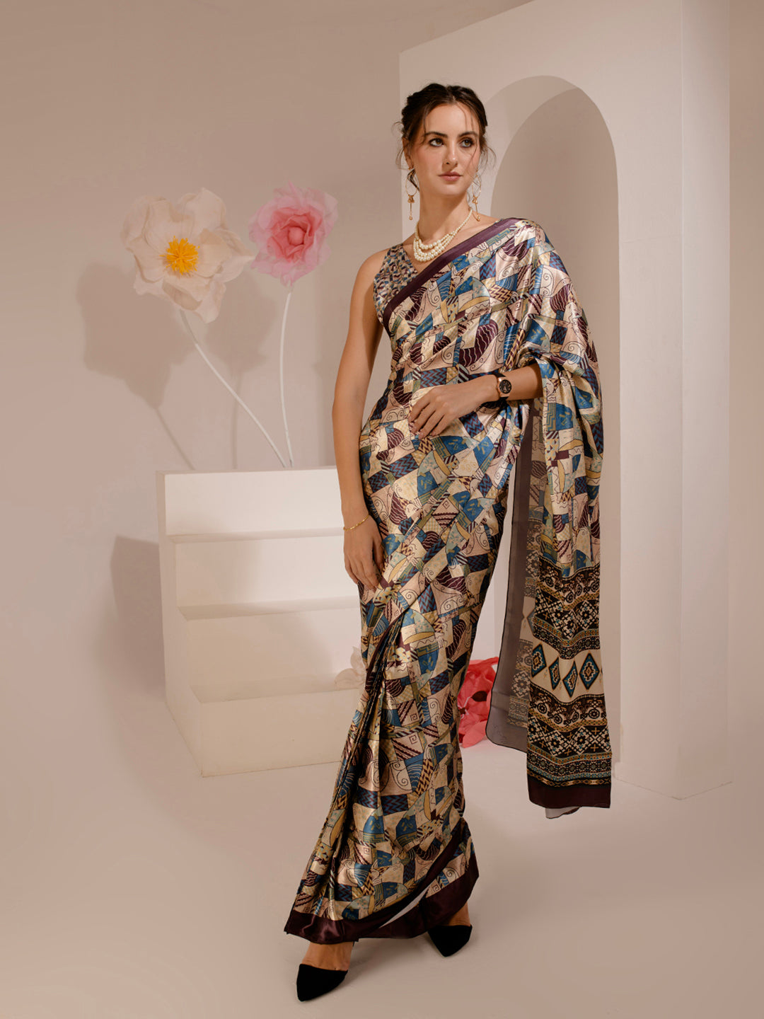 ELTIRE Exquisite Printed Bollywood Style Satin Saree
