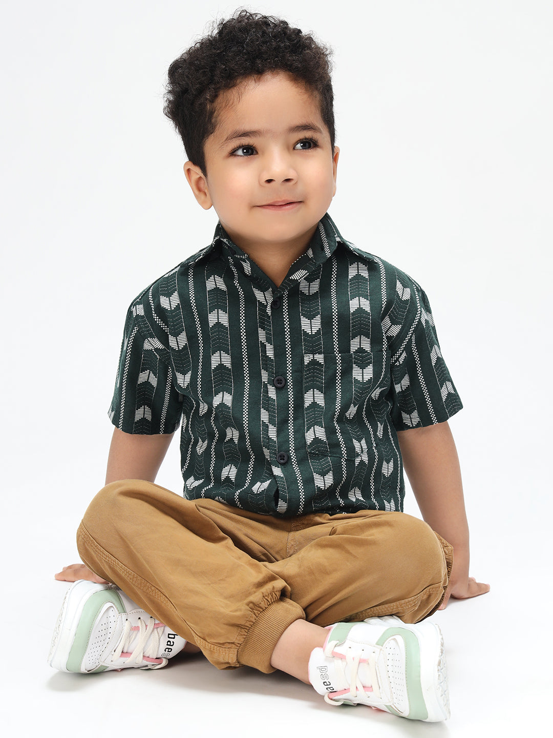 Boys Stylish Green Shirt Printed Casual Shirt