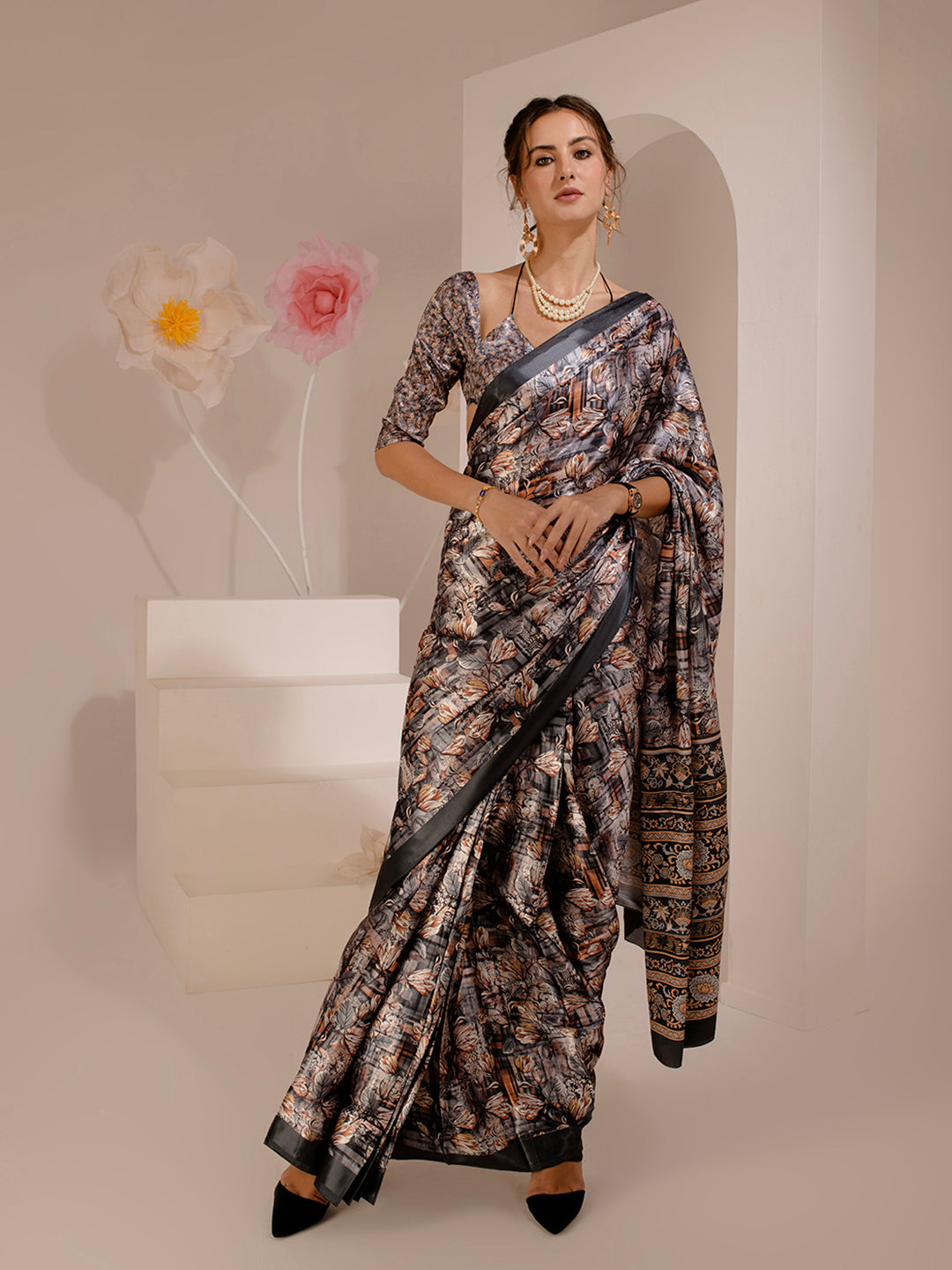 ELTIRE Exquisite Printed Bollywood Style Satin Saree