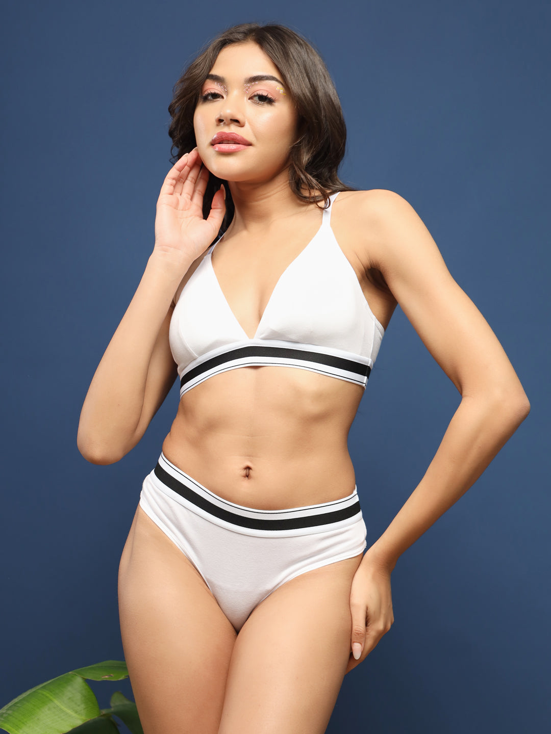 ELTIRE Soft White Two Piece Lingerie Set