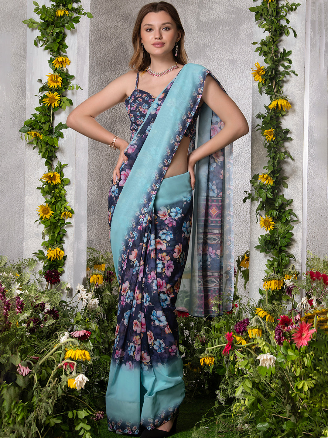 ELTIRE  Floral Print Bollywood Georgette Saree  (Blue)