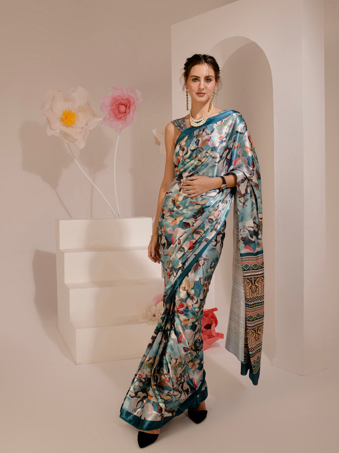 ELTIRE Exquisite Printed Bollywood Style Satin Saree