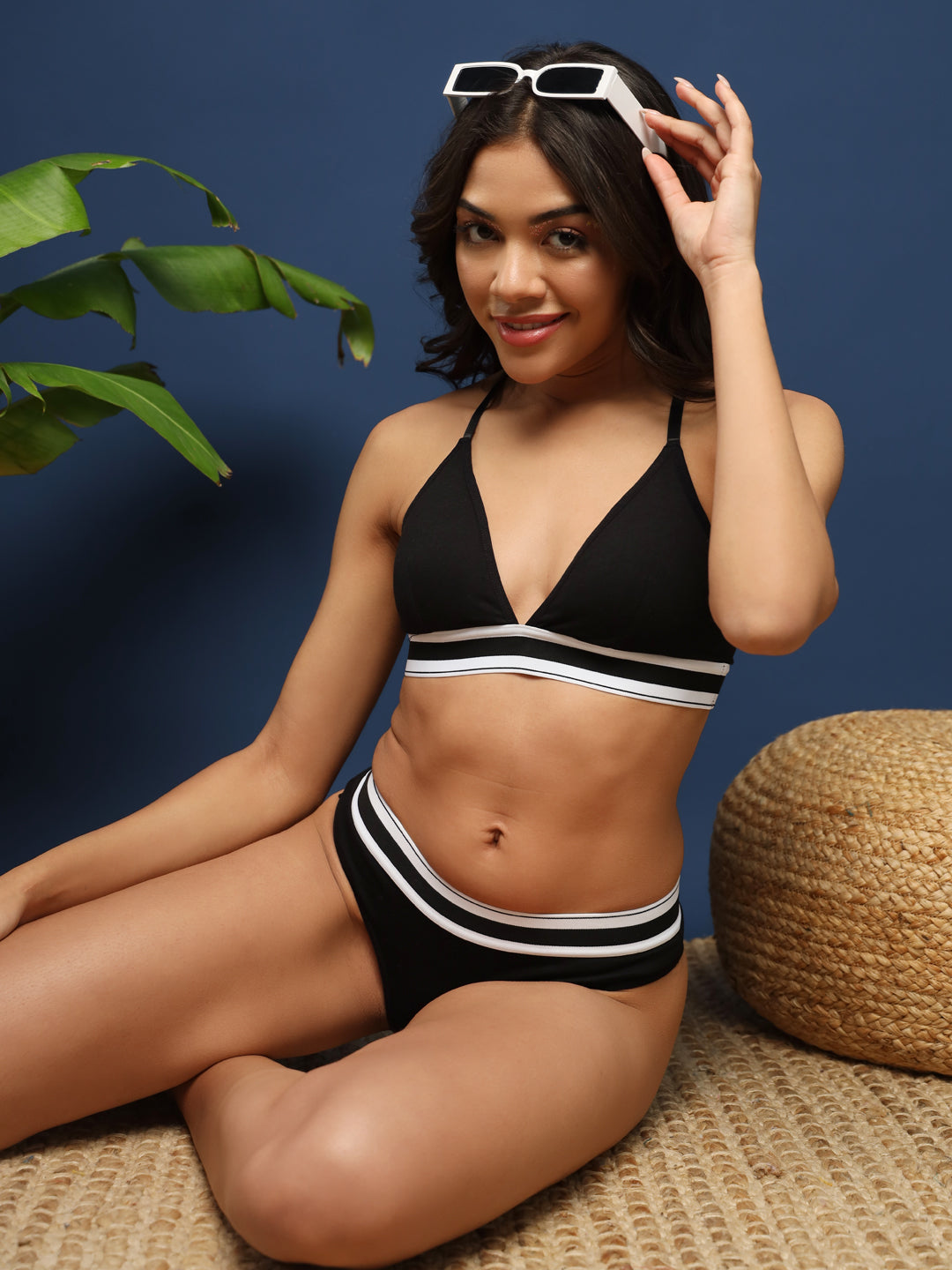 ELTIRE Soft Black Two Piece Lingerie Set