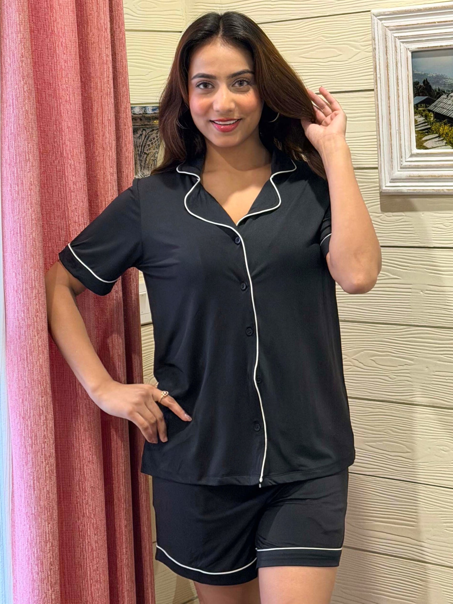 TANDUL Women Pretty Black Nightsuit