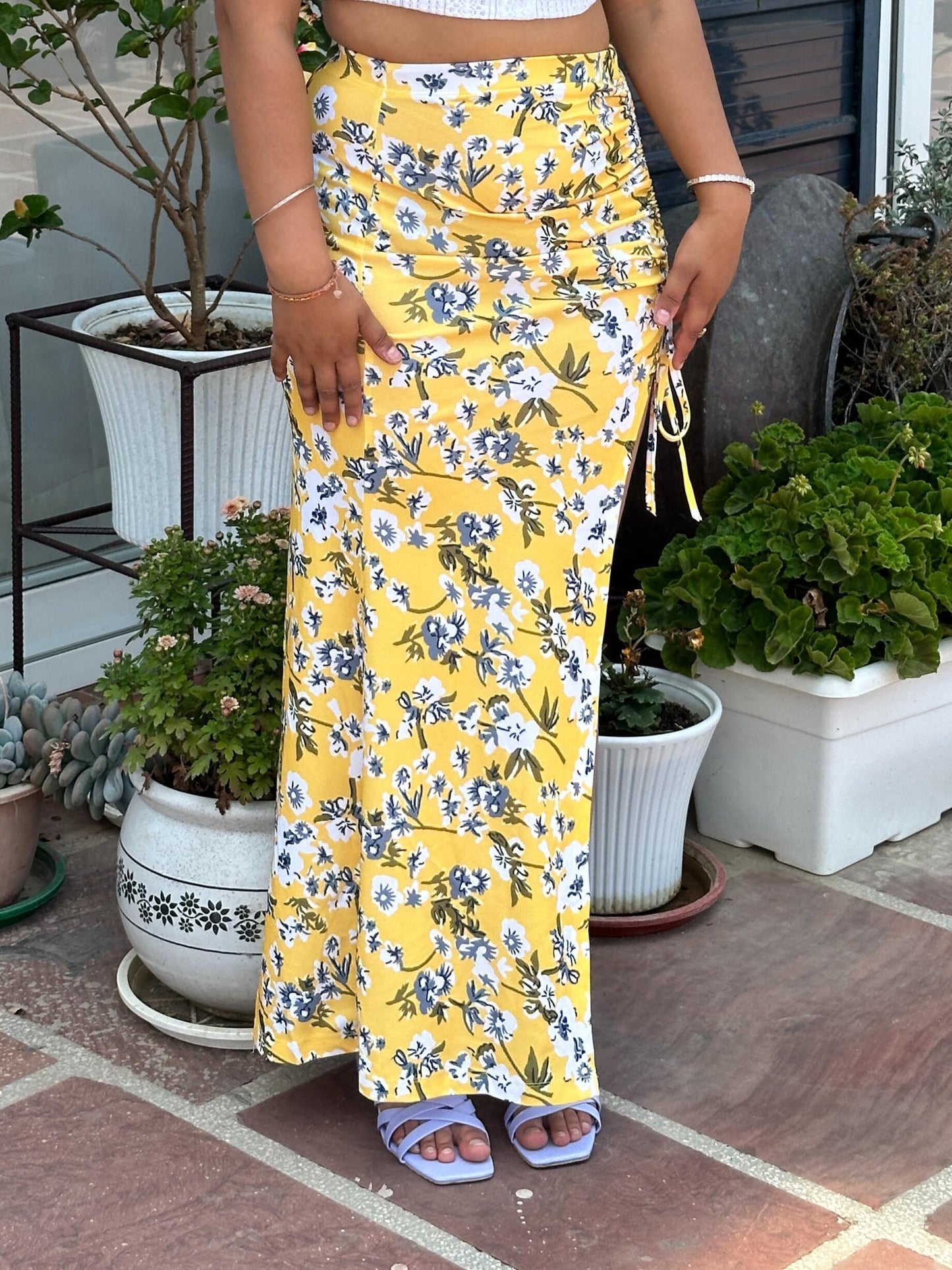 TANDUL Stunning Yellow Floral Skirt