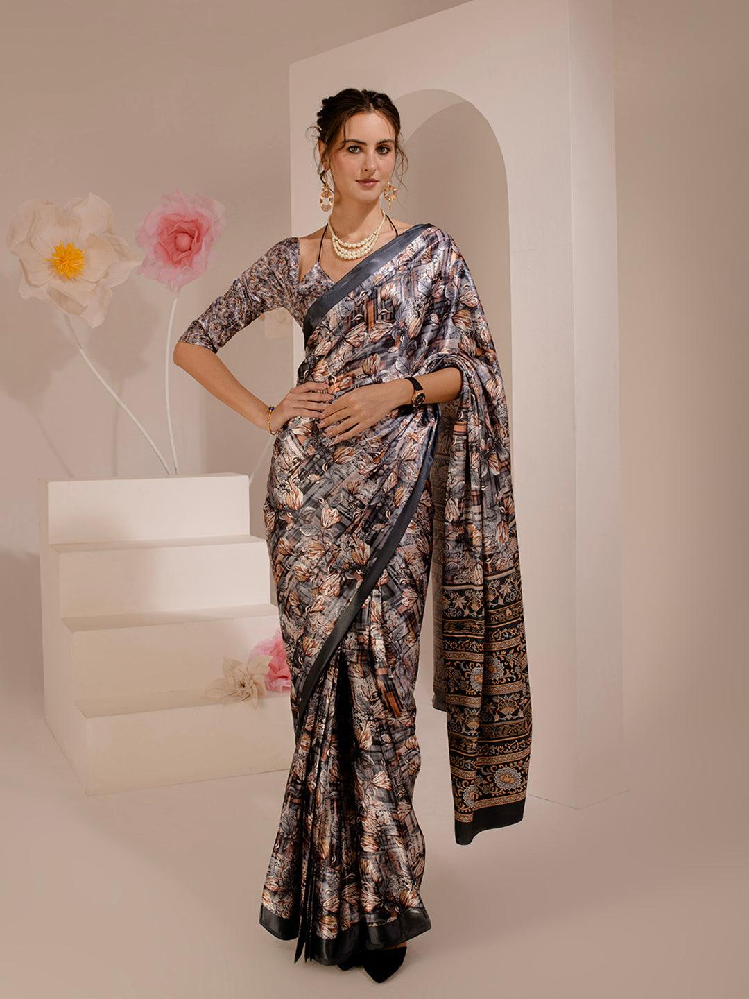 ELTIRE Exquisite Printed Bollywood Style Satin Saree