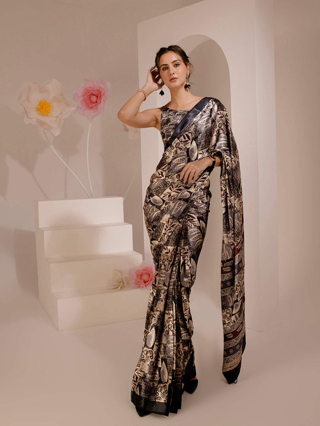 ELTIRE Exquisite Printed Bollywood Style Satin Saree