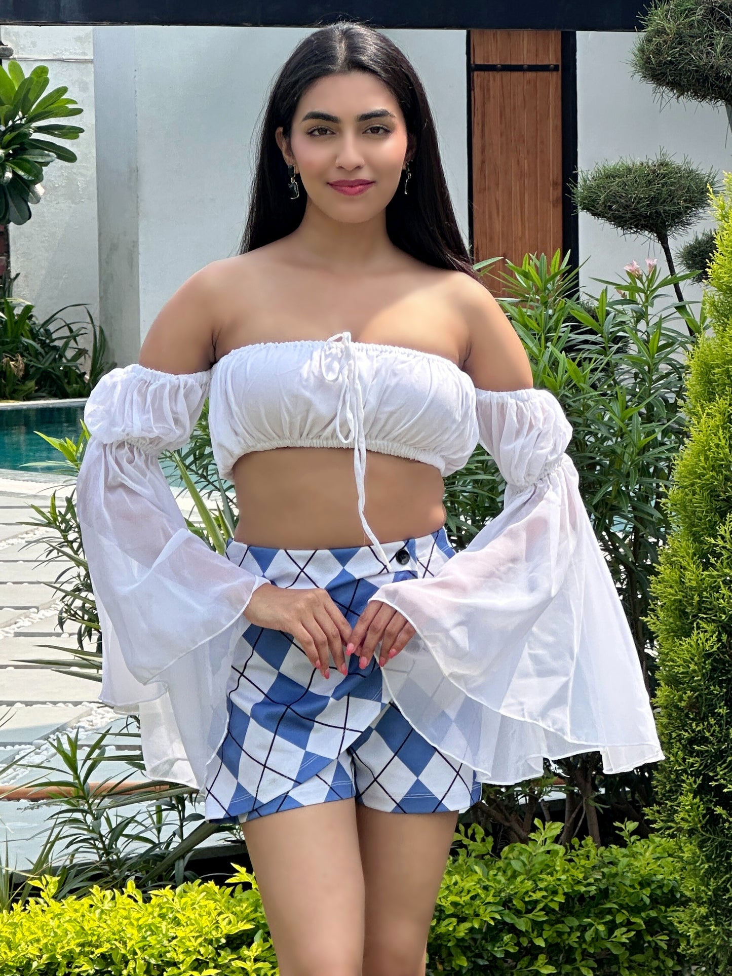 TANDUL Women Solid White Georgette Crop Top