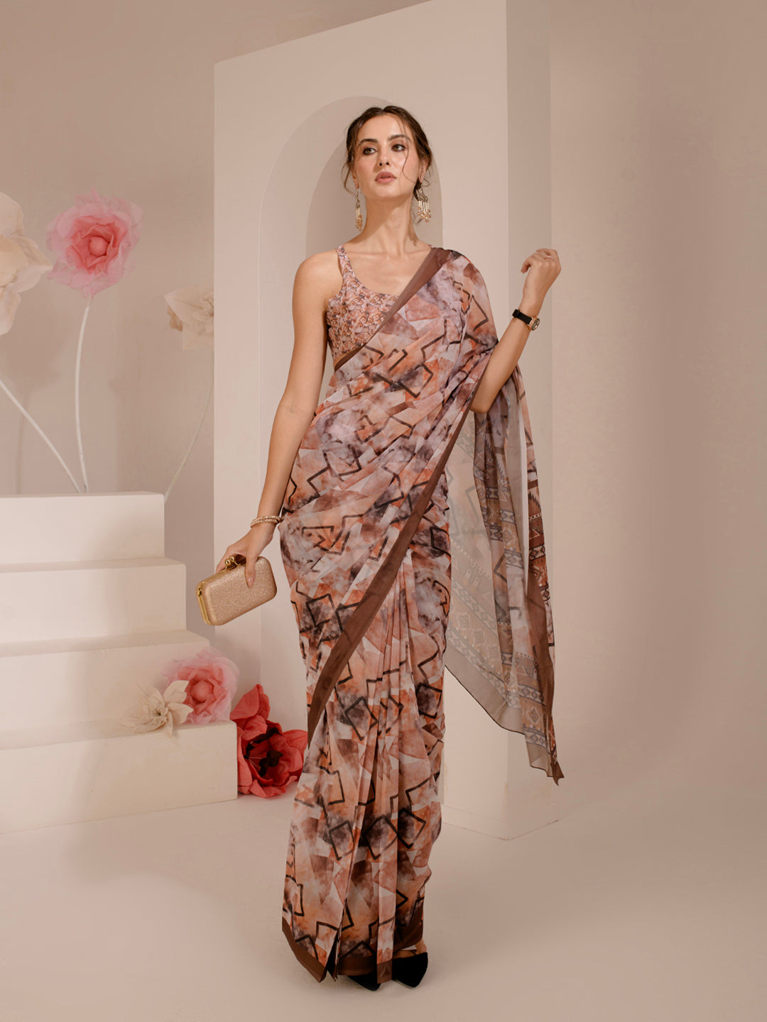 ELTIRE Exquisite Printed Bollywood Style Georgette Saree