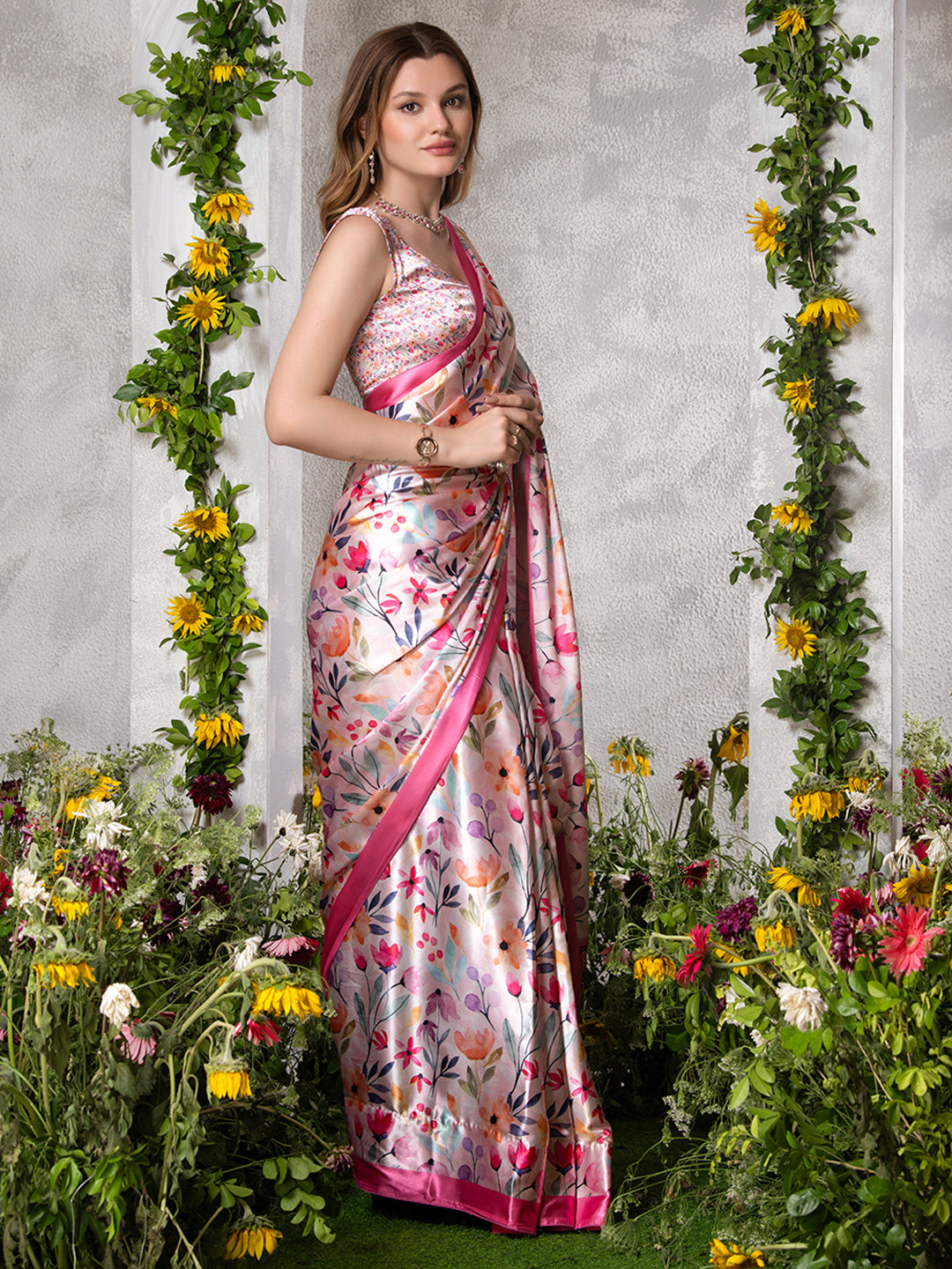 ELTIRE  Floral Print Bollywood Satin Saree  (Multicolor)