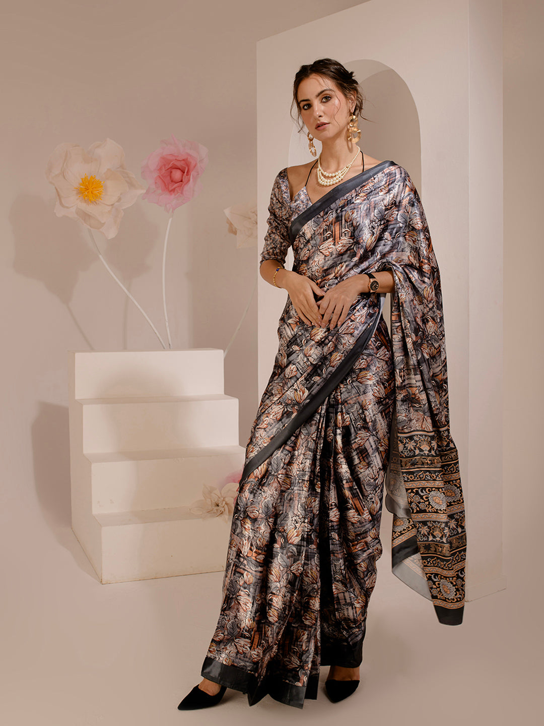 ELTIRE Exquisite Printed Bollywood Style Satin Saree