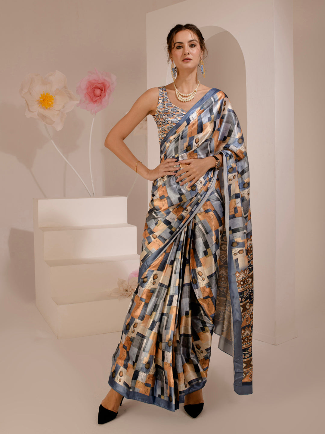 ELTIRE Exquisite Printed Bollywood Style Satin Saree