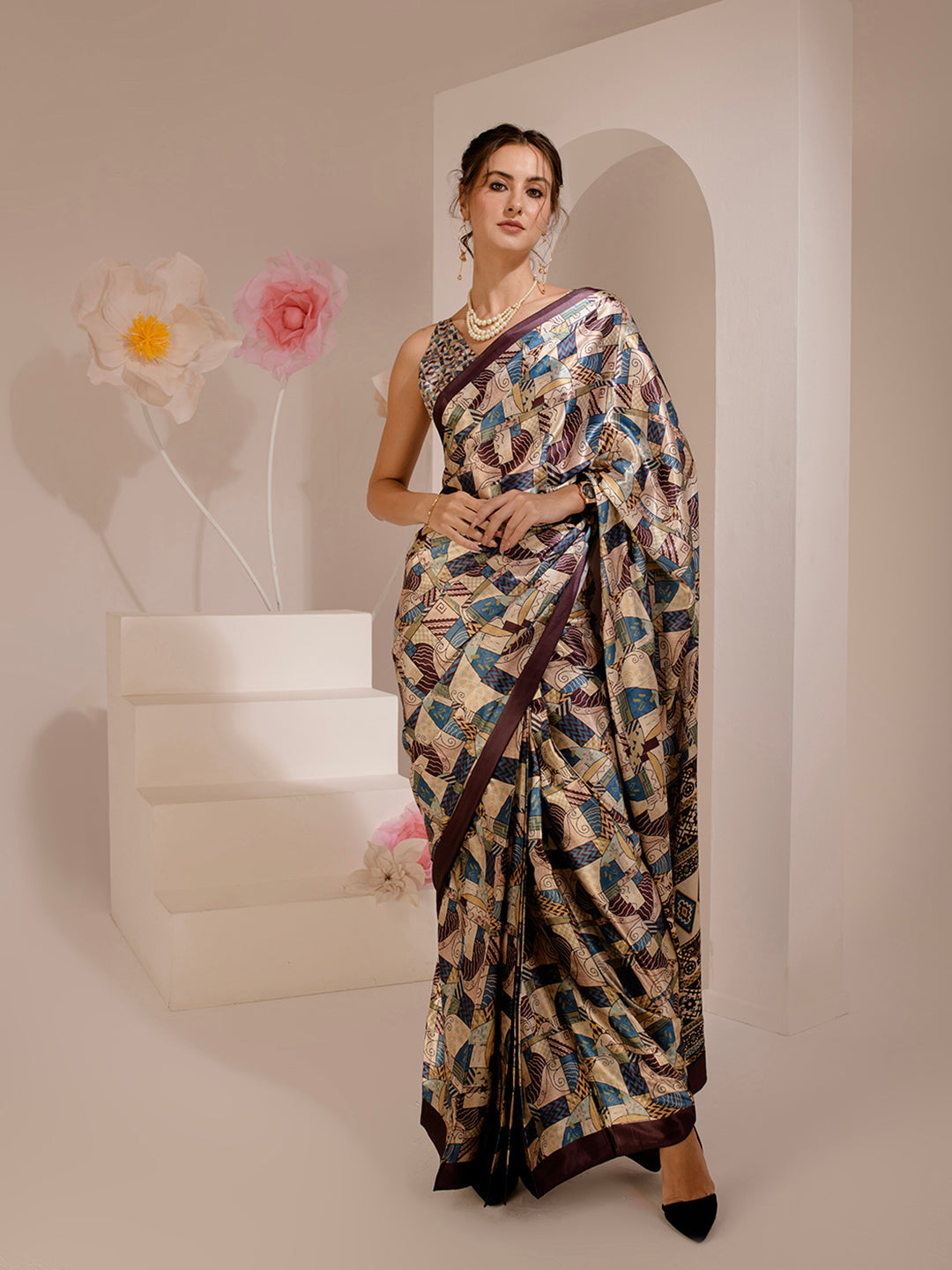 ELTIRE Exquisite Printed Bollywood Style Satin Saree