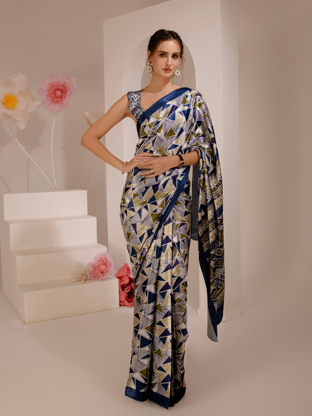 ELTIRE Exquisite Printed Bollywood Style Satin Saree