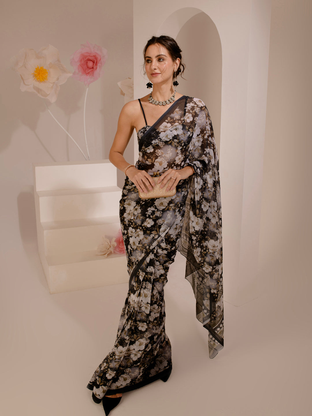 ELTIRE Exquisite Printed Bollywood Style Georgette Saree