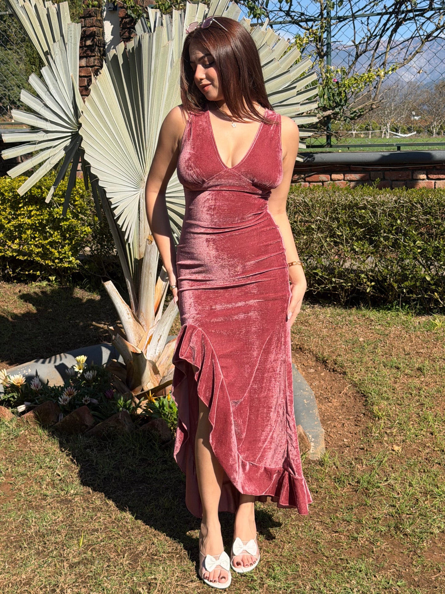 TANDUL Women Alluring Velvet Dress