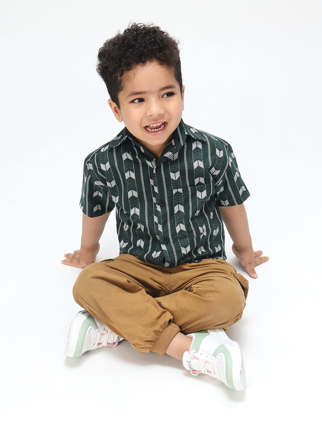 Boys Stylish Green Shirt Printed Casual Shirt