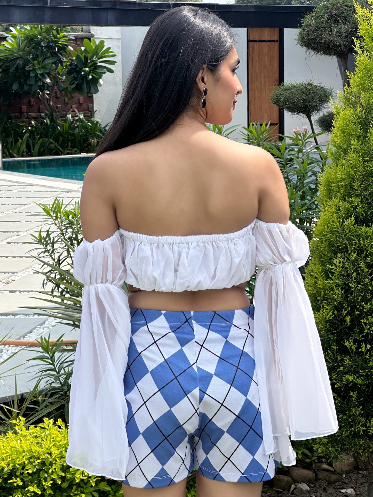 TANDUL Women Solid White Georgette Crop Top