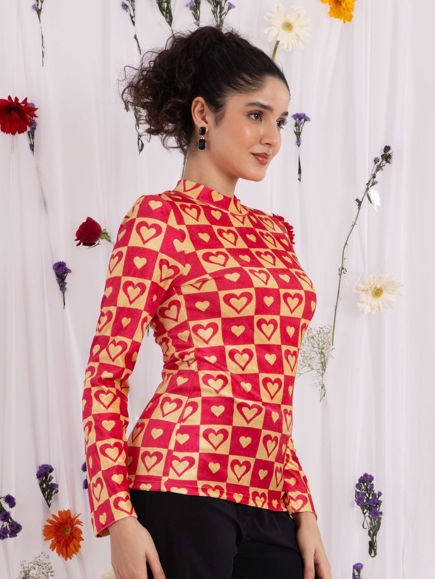 TANDUL Heart Printed Velvet Highneck