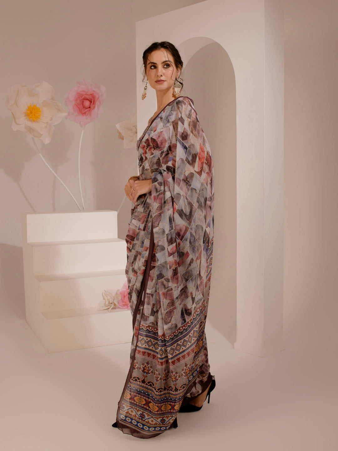 ELTIRE Exquisite Printed Bollywood Style Georgette Saree