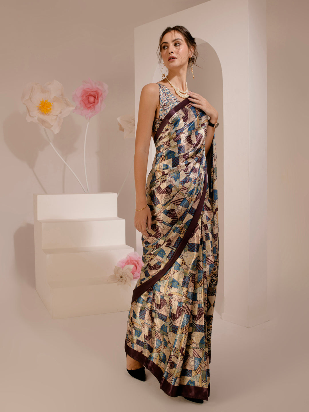 ELTIRE Exquisite Printed Bollywood Style Satin Saree