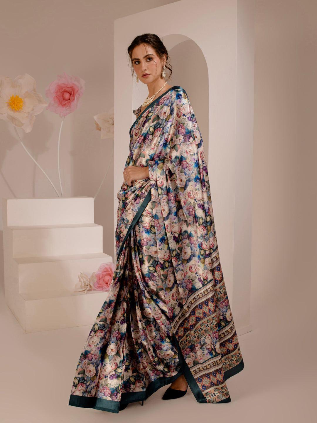 ELTIRE Exquisite Printed Bollywood Style Satin Saree