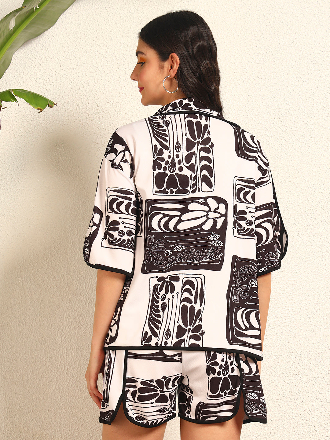 TANDUL Women Stylish Black and Beige Printed co-ord set