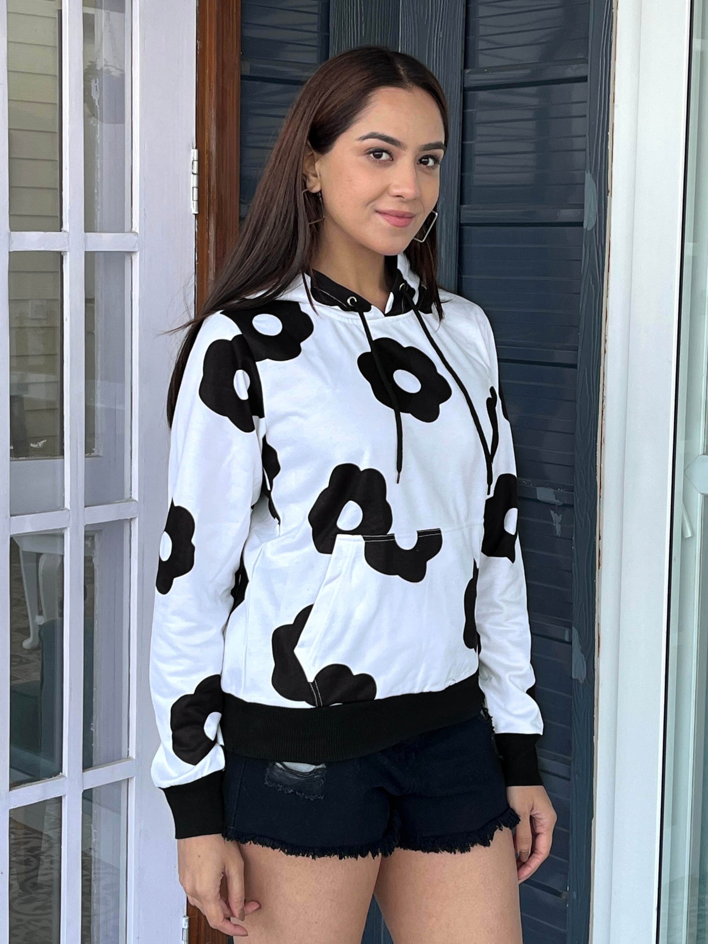 TANDUL Women Black and White Floral Hoodie