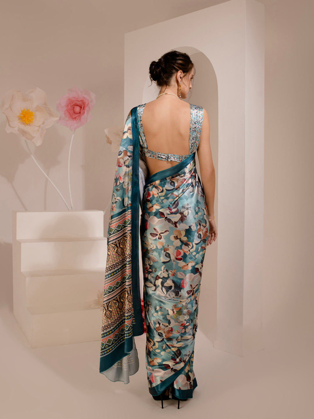 ELTIRE Exquisite Printed Bollywood Style Satin Saree