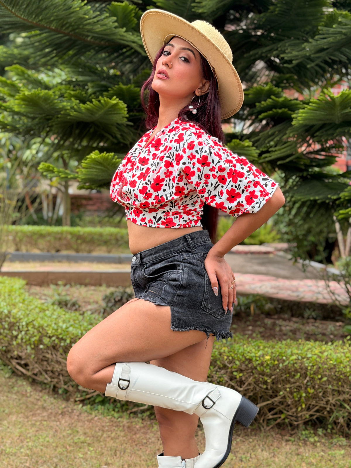 TANDUL Women Poppy Floral Surplice Crop Top