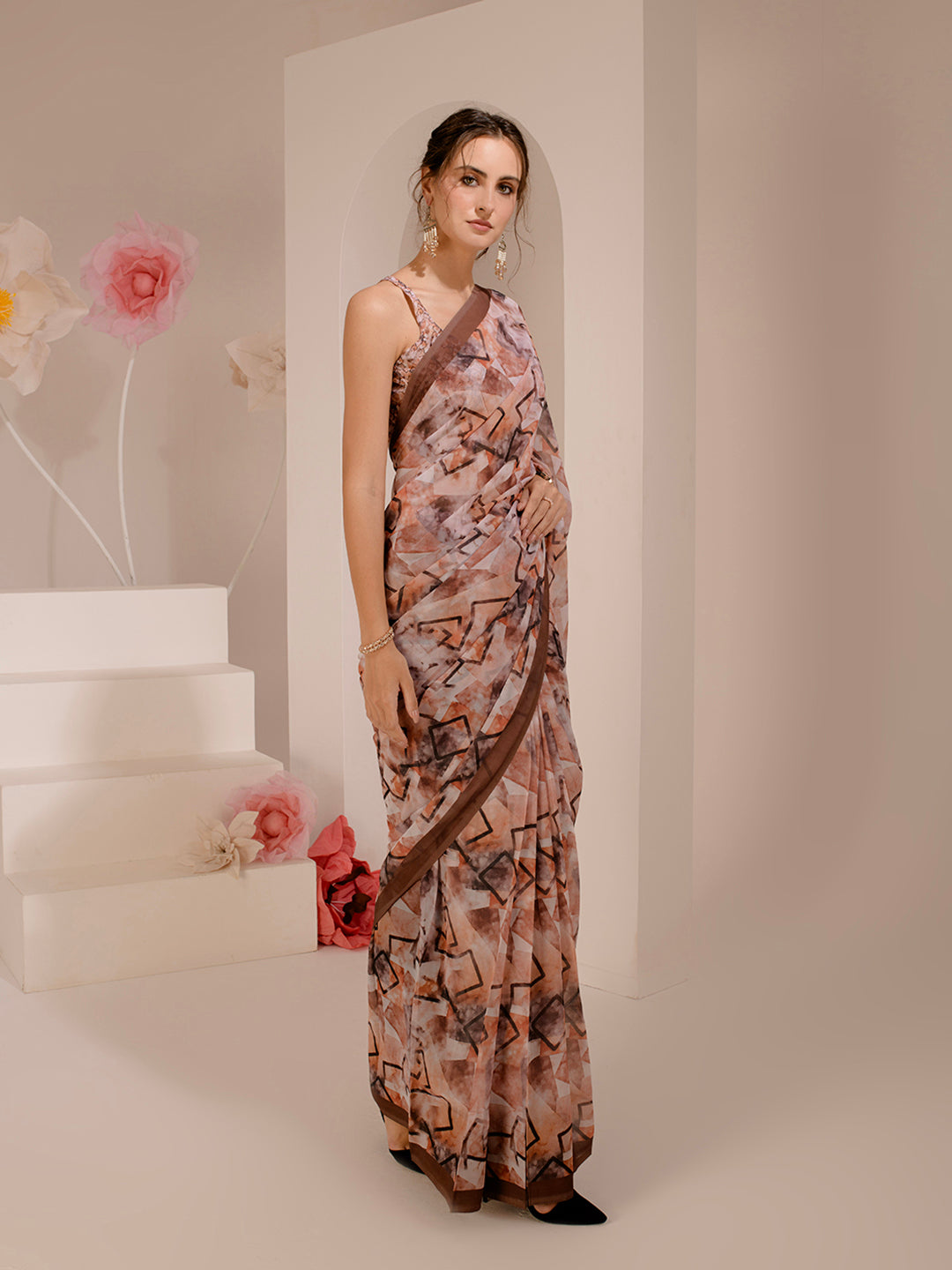 ELTIRE Exquisite Printed Bollywood Style Georgette Saree