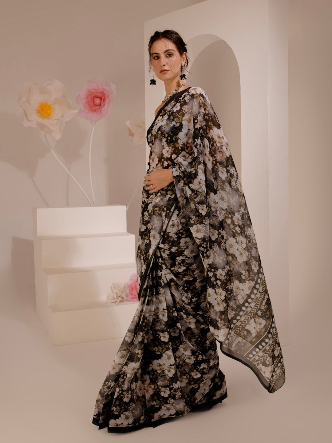 ELTIRE Exquisite Printed Bollywood Style Georgette Saree