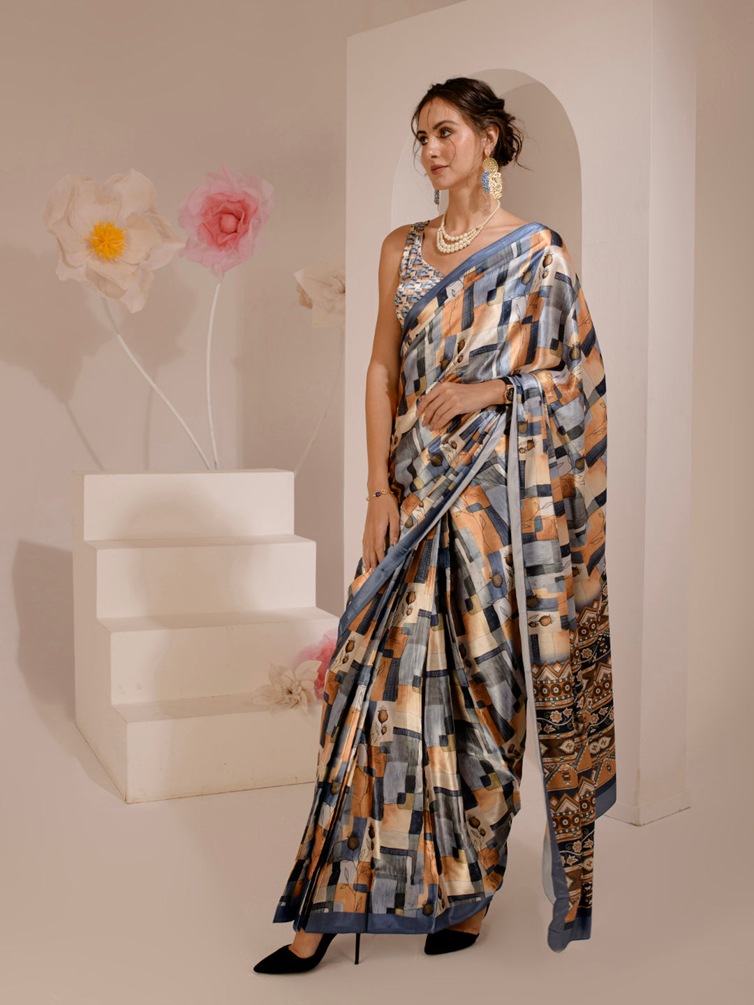 ELTIRE Exquisite Printed Bollywood Style Satin Saree