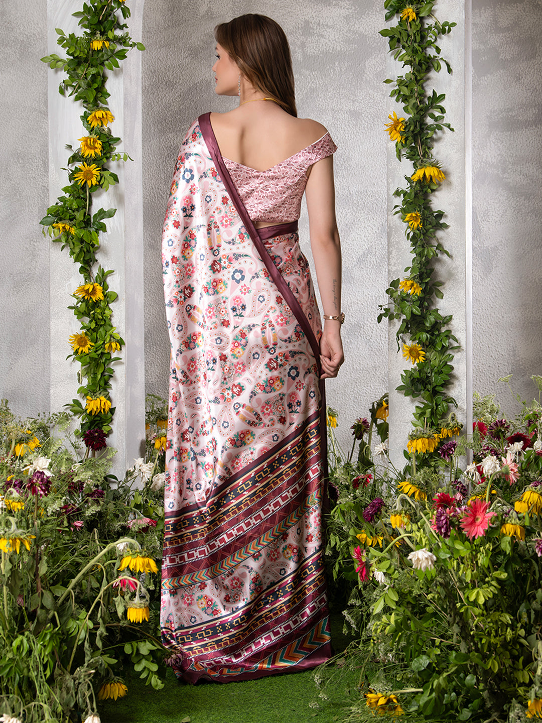 ELTIRE  Floral Print Bollywood Satin Saree  (Multicolor)