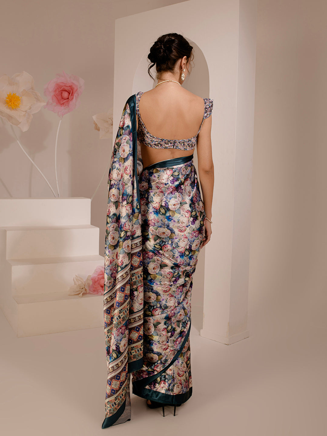 ELTIRE Exquisite Printed Bollywood Style Satin Saree