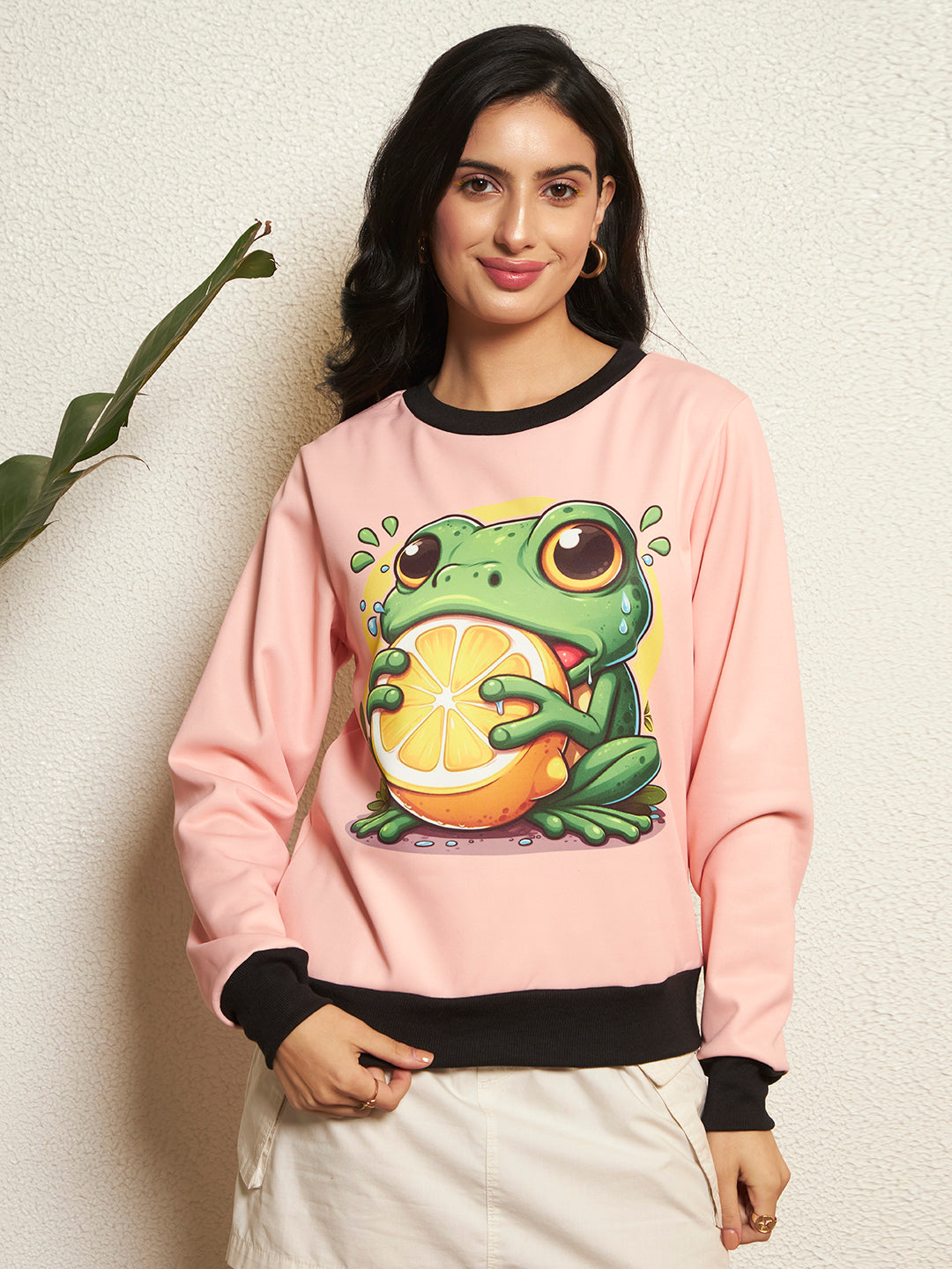 TANDUL Women Charming Frog Sweatshirt