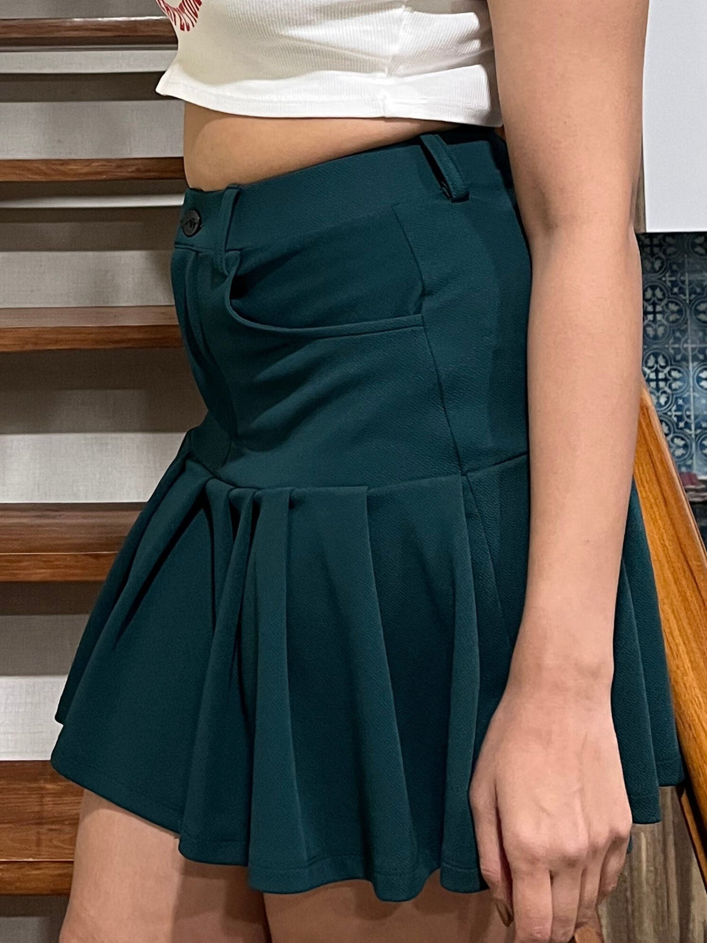 TANDUL Women Stunning Green Knife Pleated Skirt