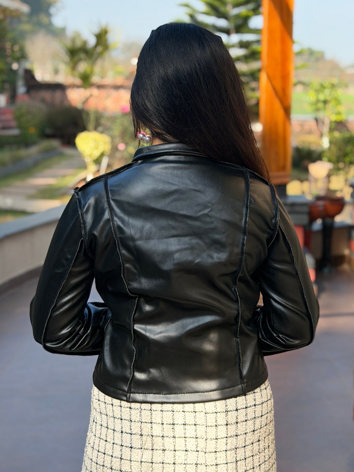 TANDUL Women Sleek Black Leather Jacket