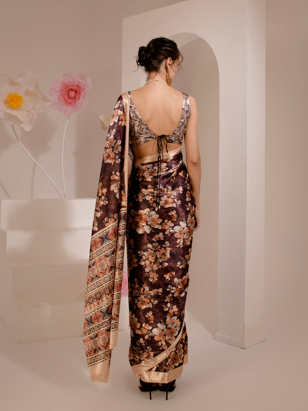 ELTIRE Exquisite Printed Bollywood Style Satin Saree
