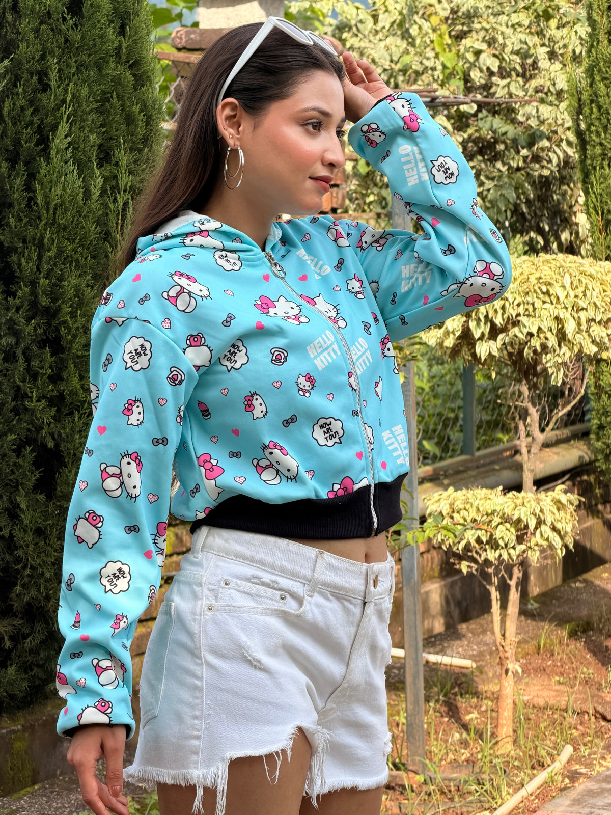 TANDUL Women Light Blue Cropped Hello Kitty Print Zip-Up Hoodie