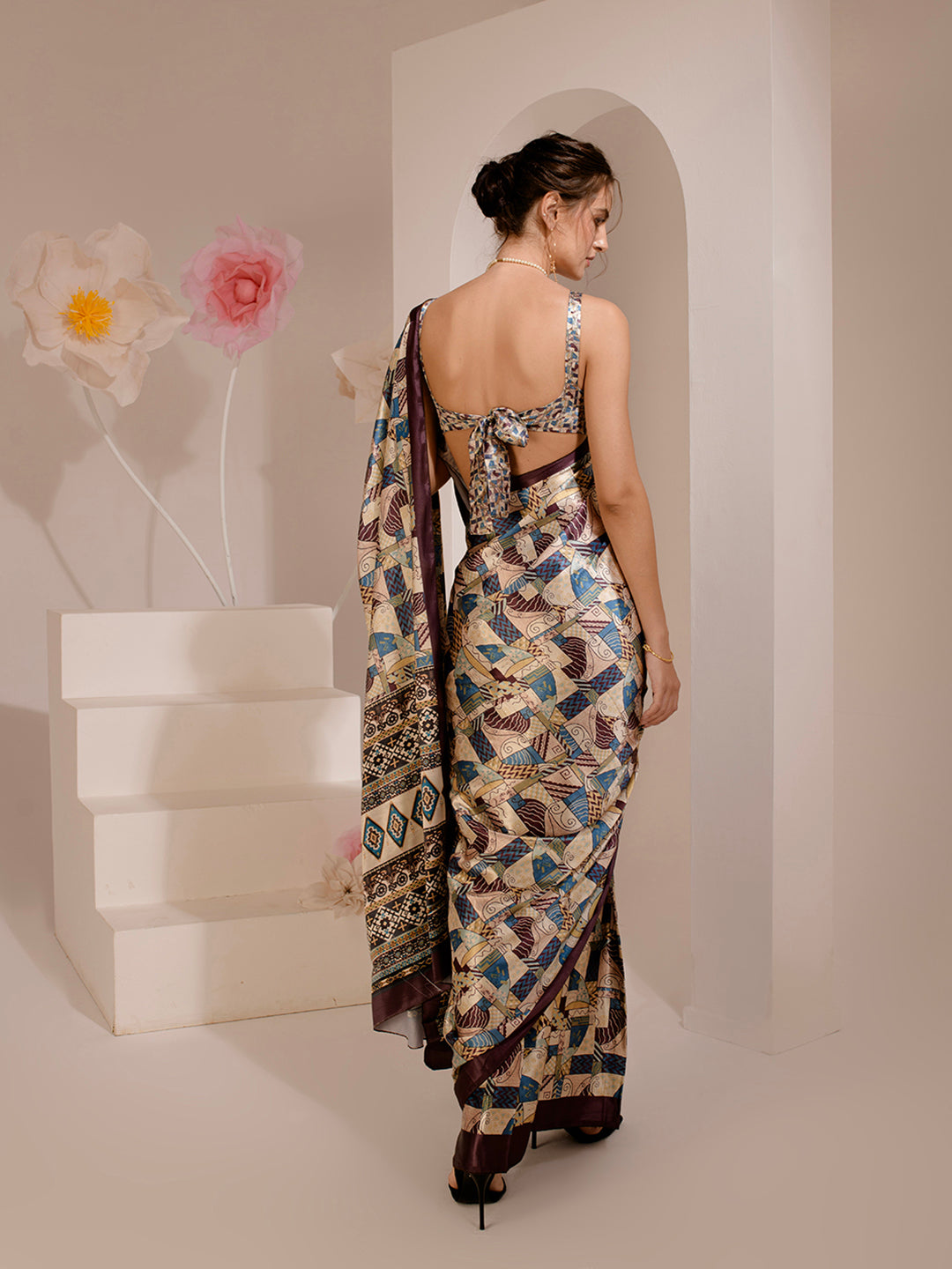 ELTIRE Exquisite Printed Bollywood Style Satin Saree